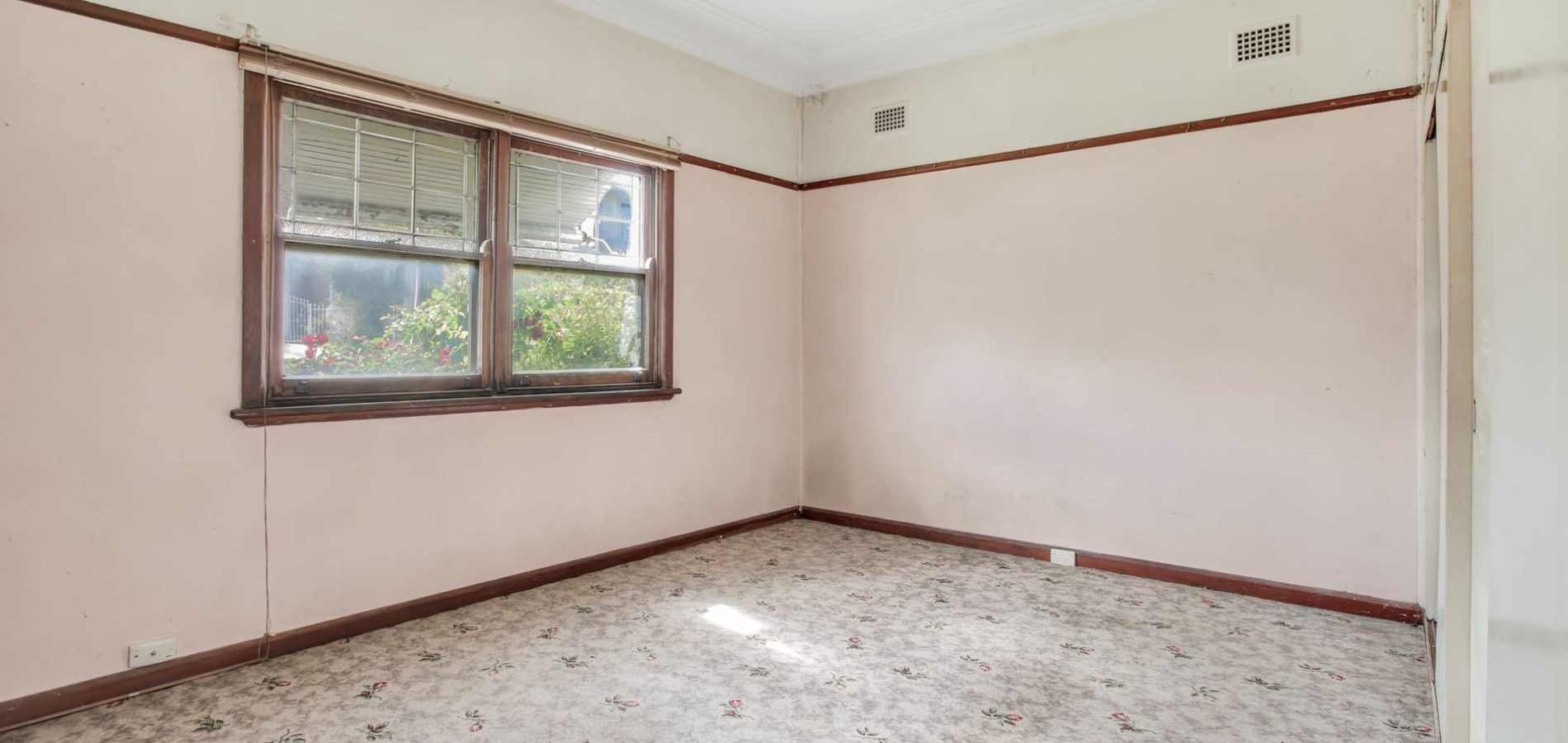 1 Bringelly Avenue, Pendle Hill NSW 2145 - photo 6