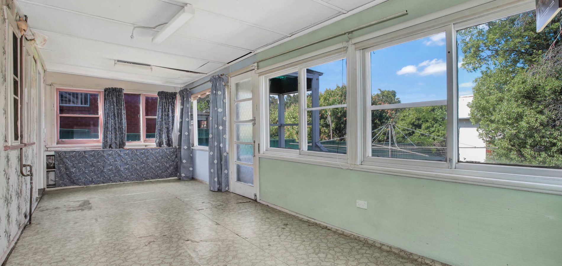 1 Bringelly Avenue, Pendle Hill NSW 2145 - photo 9