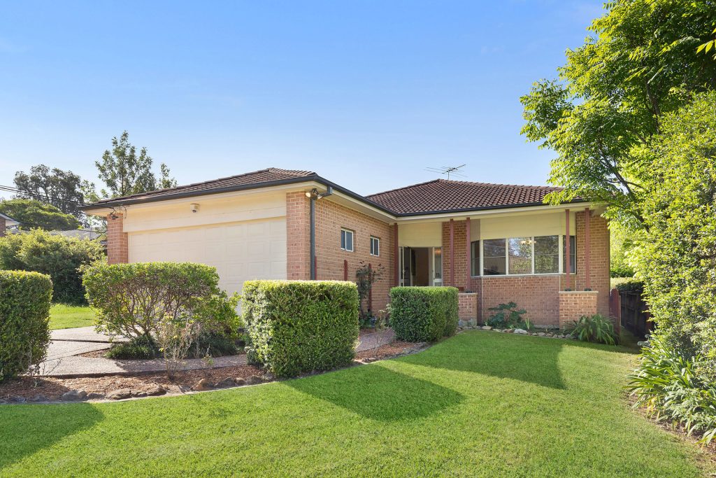 10 Graylind Avenue, West Pennant Hills NSW 2125 - McGrath West Group