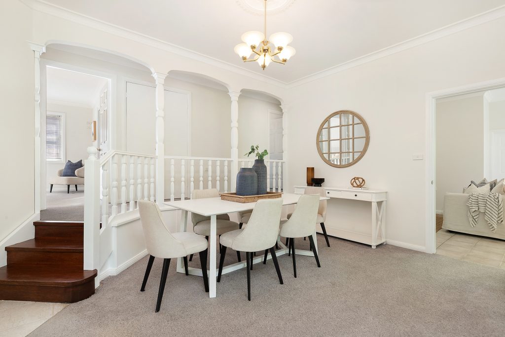 10 Graylind Avenue, West Pennant Hills NSW 2125 - photo 4