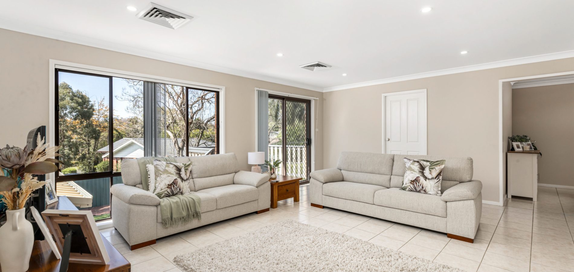 27 Madeira Avenue, Kings Langley NSW 2147 - photo 2