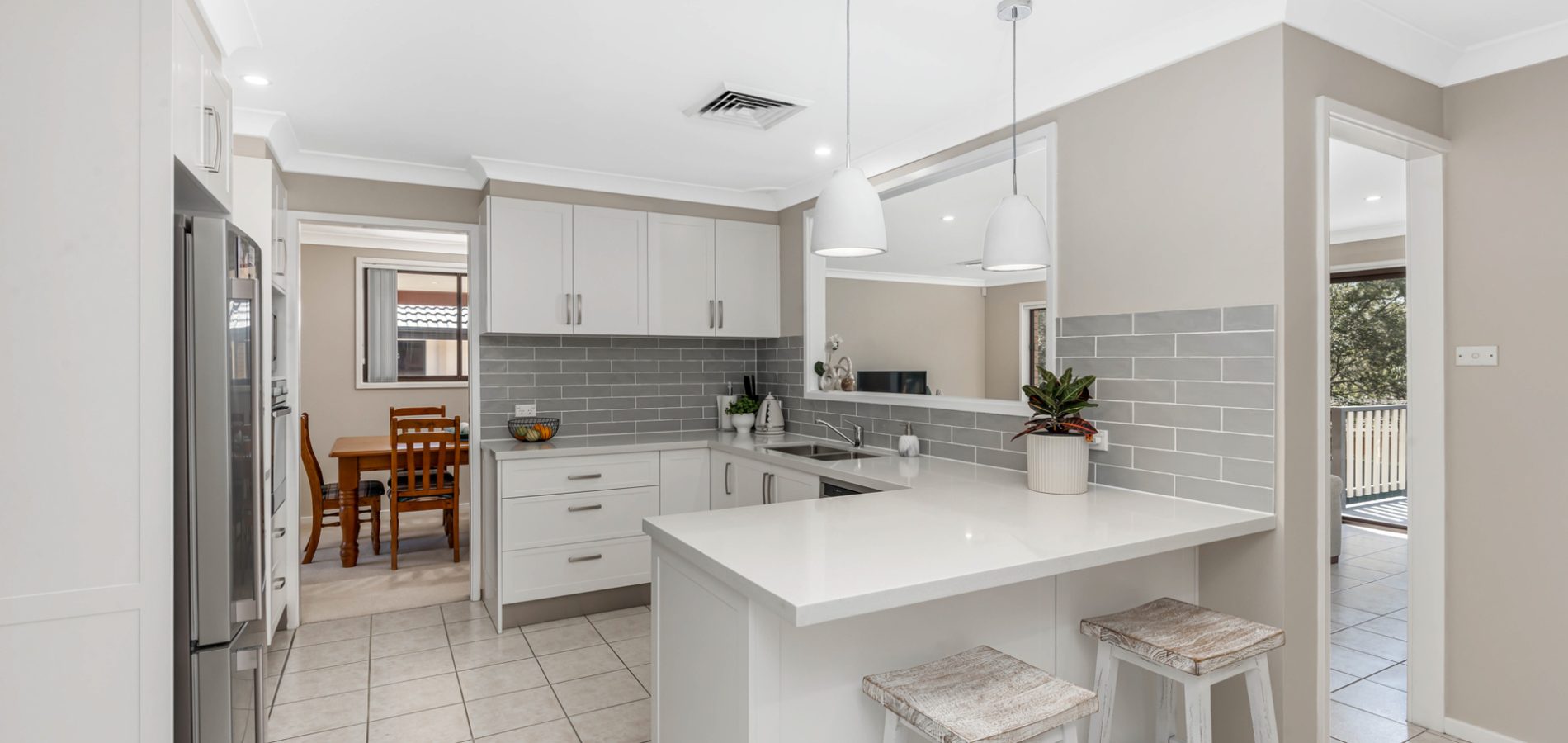 27 Madeira Avenue, Kings Langley NSW 2147 - photo 3