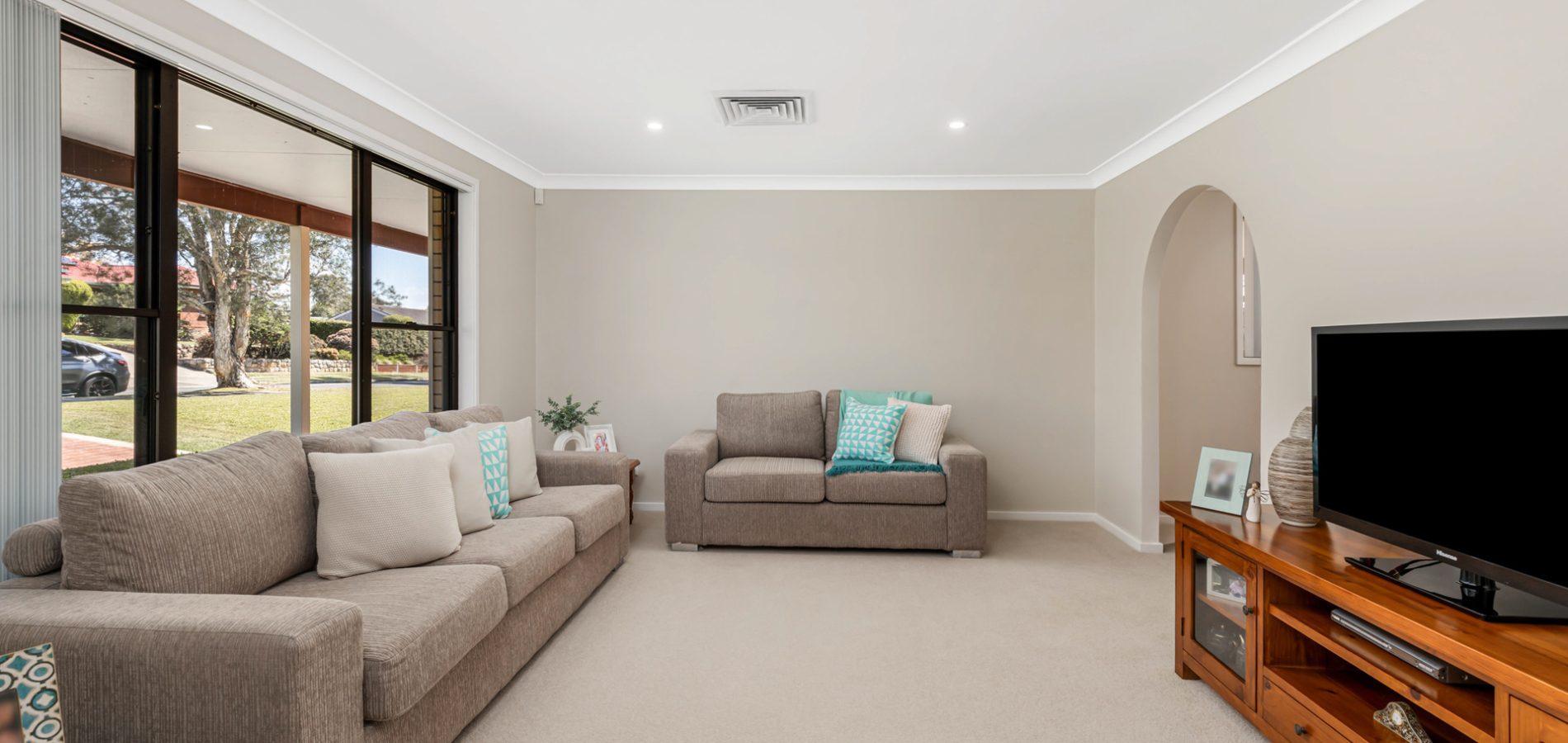 27 Madeira Avenue, Kings Langley NSW 2147 - photo 5