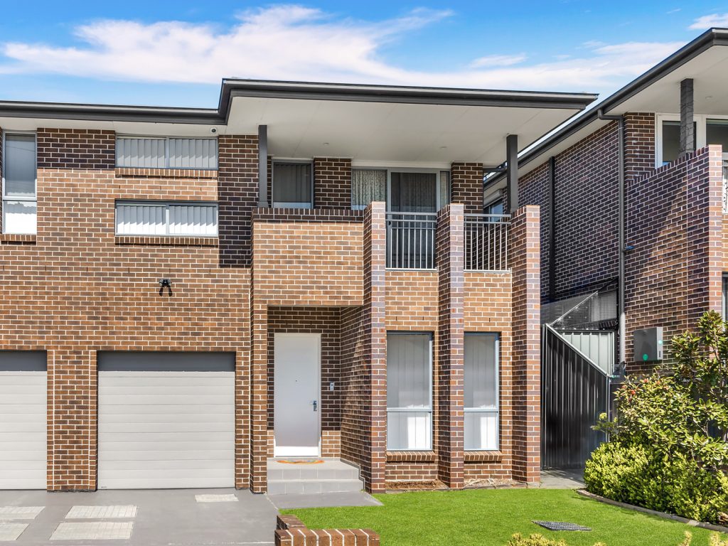 2A Burrabogee Road, Old Toongabbie NSW 2146 - photo 2