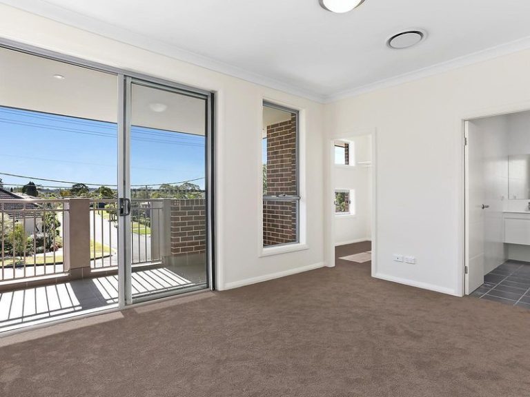 2A Burrabogee Road, Old Toongabbie NSW 2146 - photo 5
