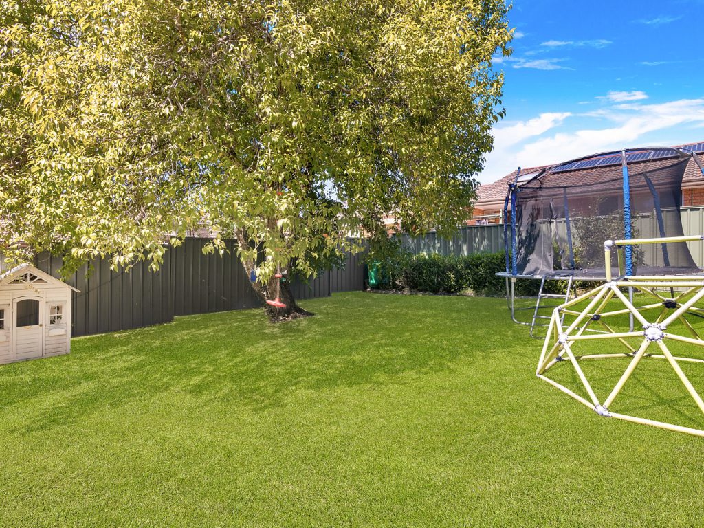 2A Burrabogee Road, Old Toongabbie NSW 2146 - photo 9