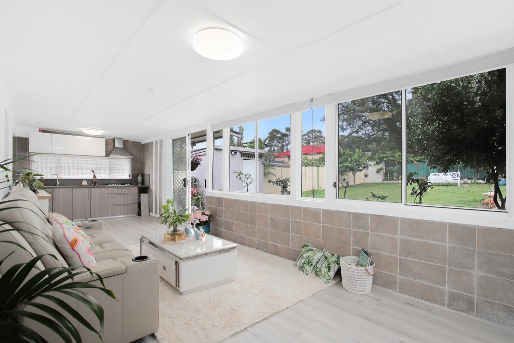 27 Rowley Street, Pendle Hill NSW 2145 - photo 4