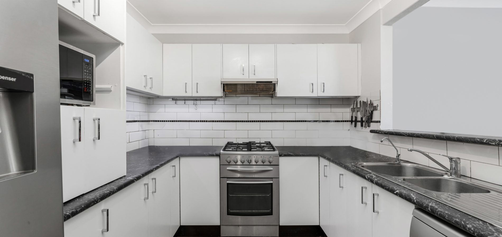 10 Wattle Street, Blacktown NSW 2148 - photo 2