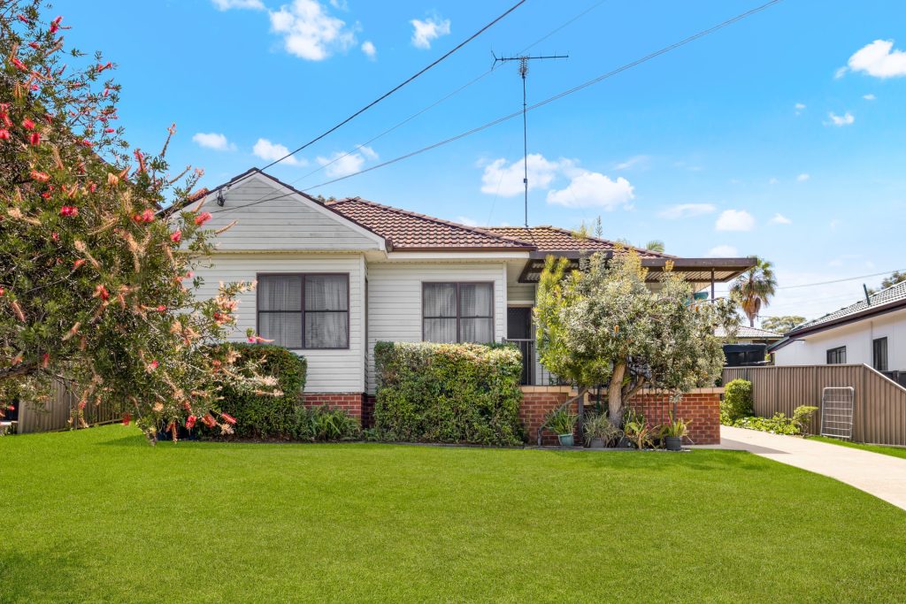 37 Hunter Street, Blacktown NSW 2148 - photo 2