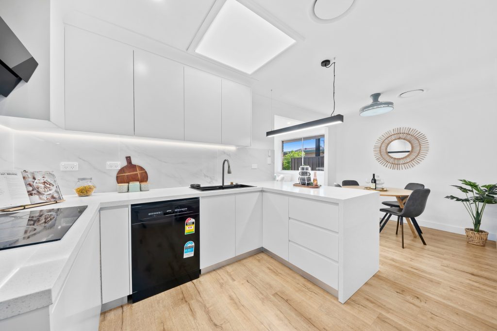 22 Molonglo Road, Seven Hills NSW 2147 - photo 3