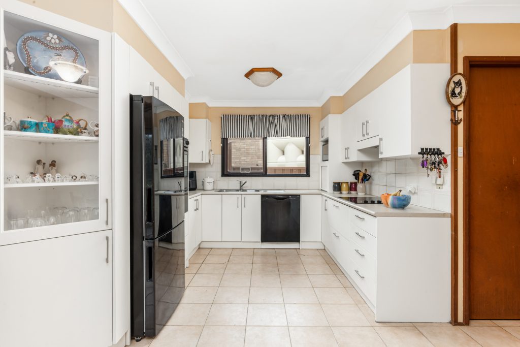 14 Acacia Place, Greystanes NSW 2145 - photo 2