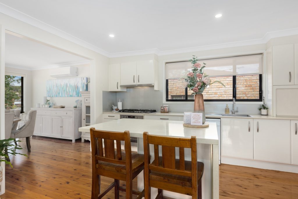 14 Robinson Place, Baulkham Hills NSW 2153 - photo 4
