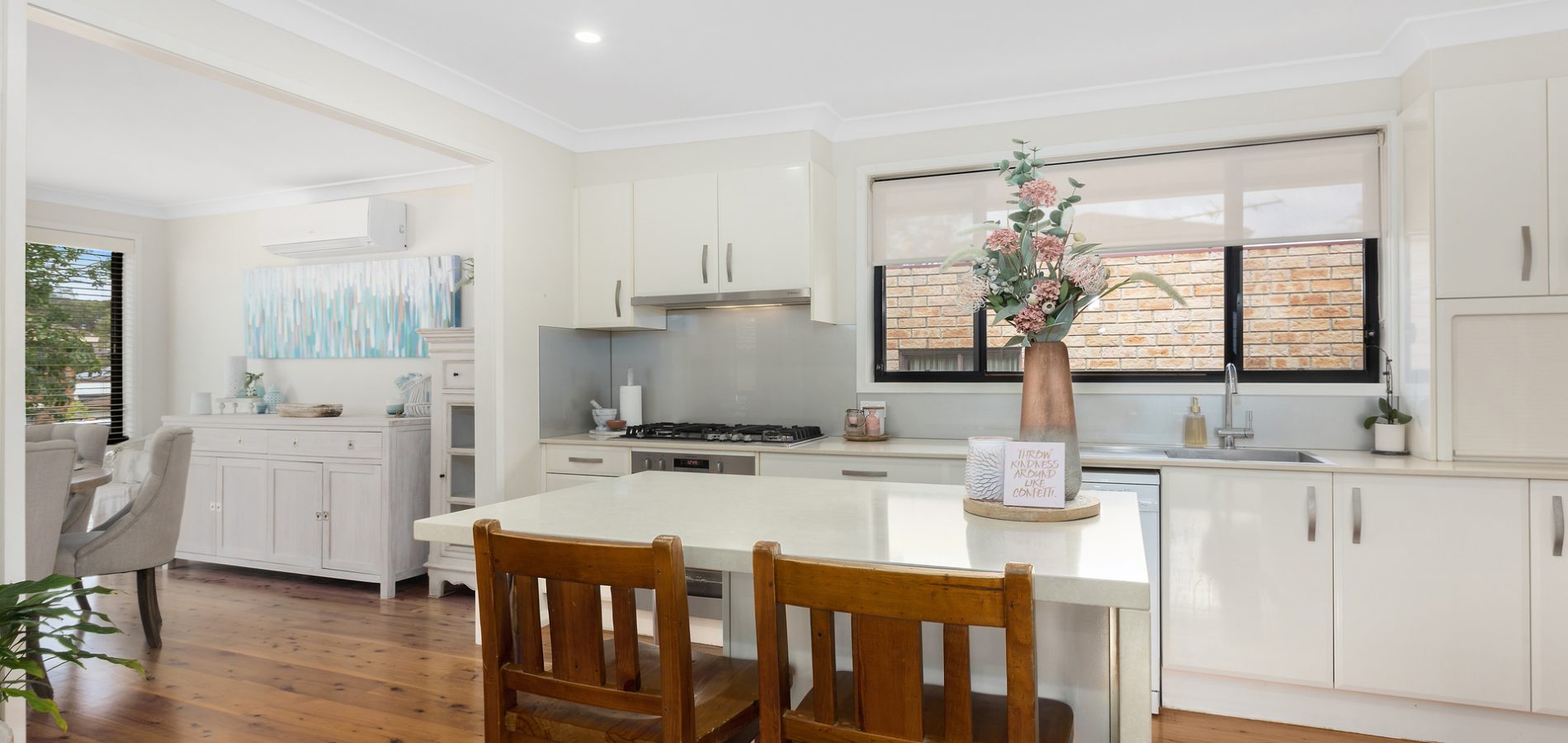 14 Robinson Place, Baulkham Hills NSW 2153 - photo 4