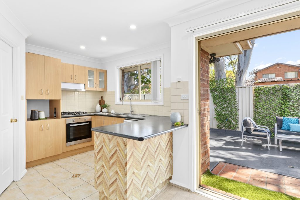 6/200 Targo Road, Girraween NSW 2145 - photo 3