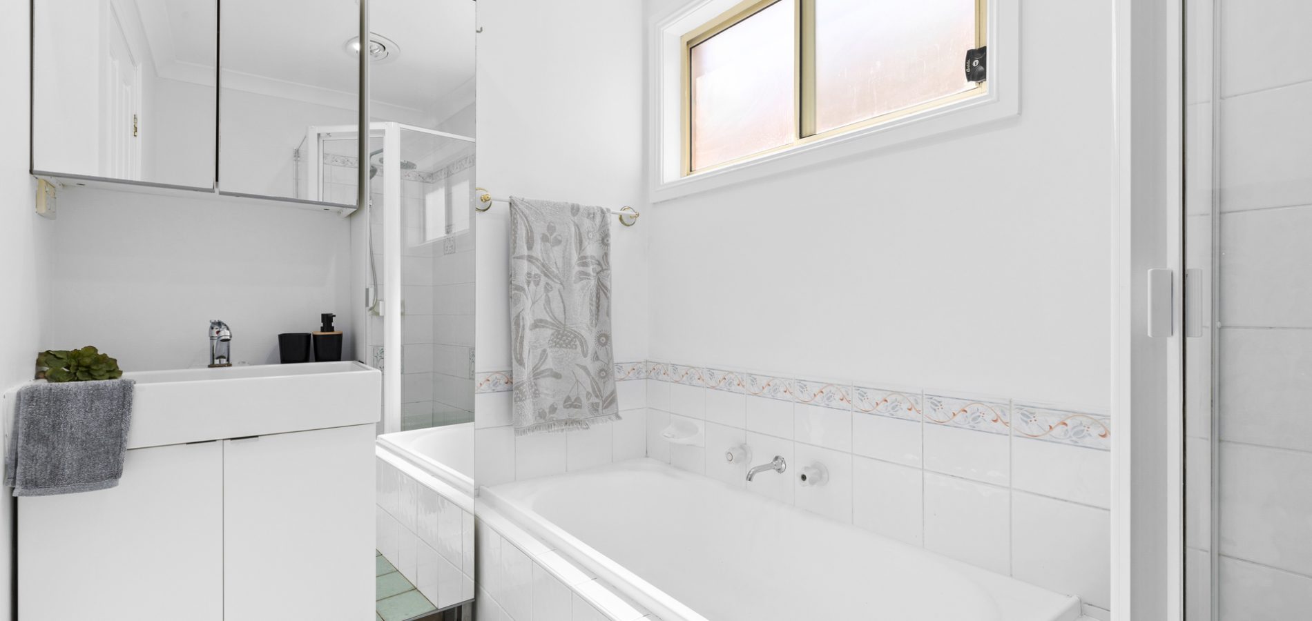6/200 Targo Road, Girraween NSW 2145 - photo 9
