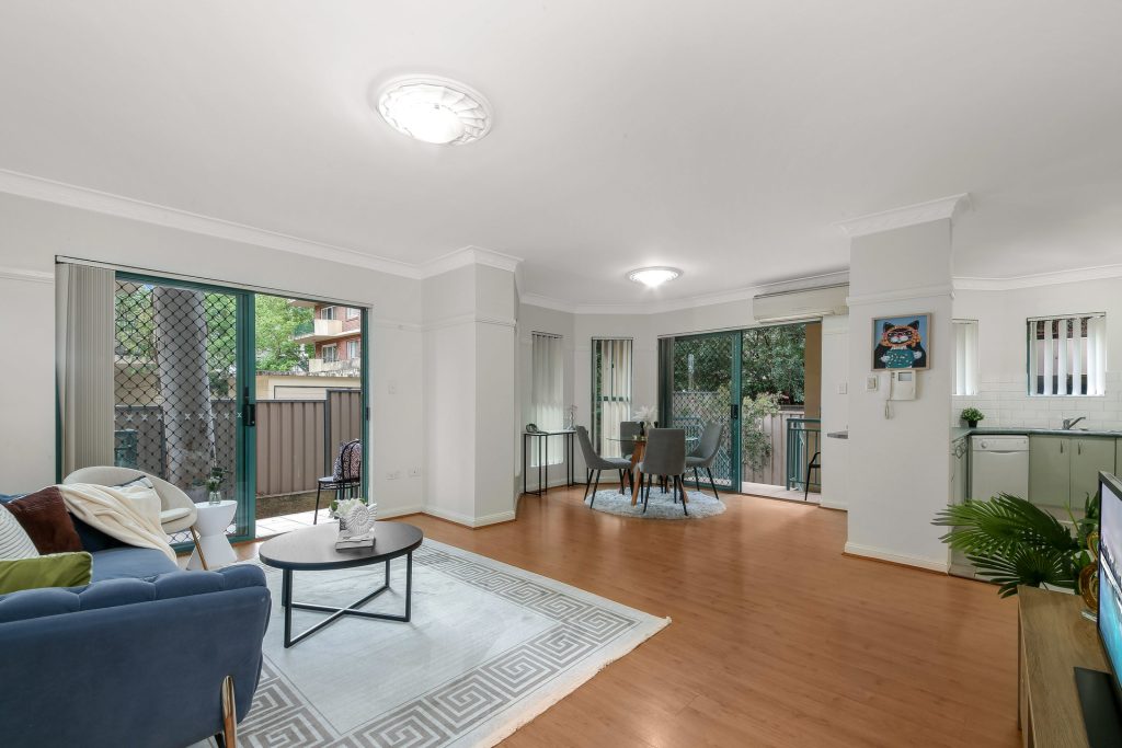 2/1-5 Pye Street, Westmead NSW 2145 - photo 2