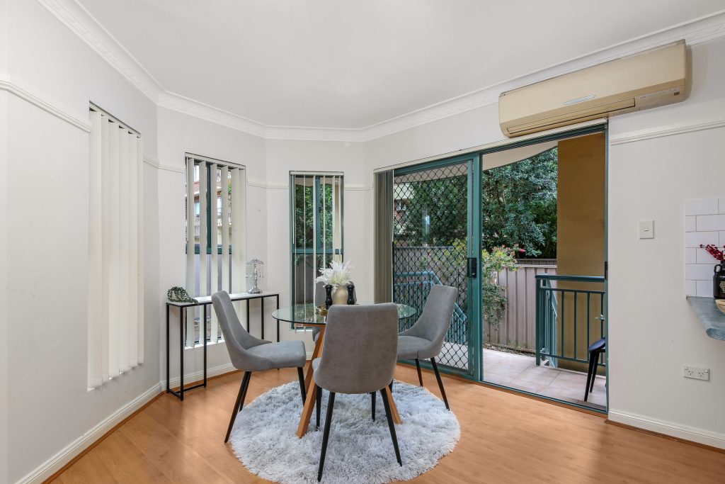 2/1-5 Pye Street, Westmead NSW 2145 - photo 4