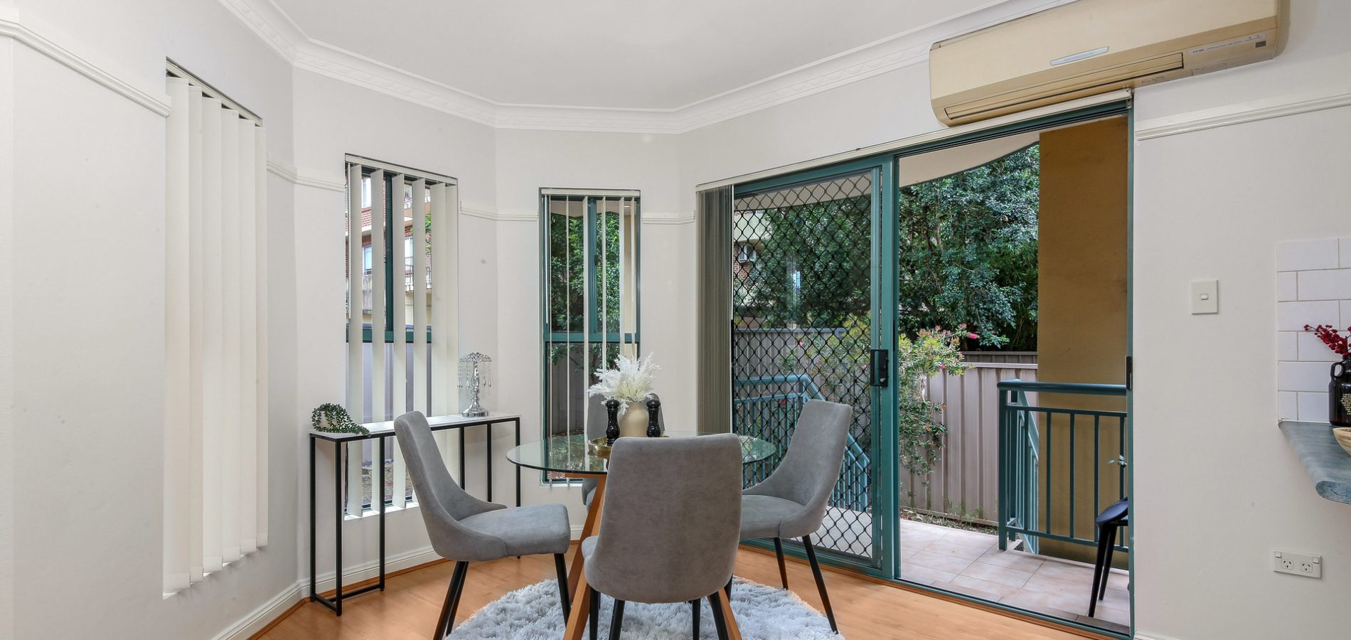 2/1-5 Pye Street, Westmead NSW 2145 - photo 4