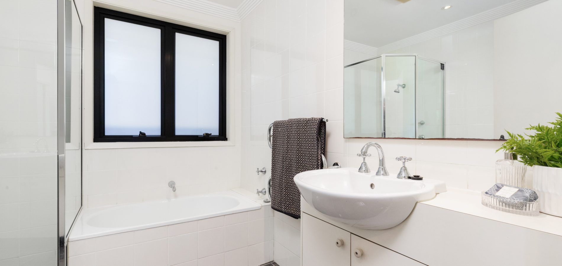 15 Keswick Avenue, Castle Hill NSW 2154 - photo 11