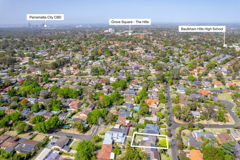 15 Keswick Avenue, Castle Hill NSW 2154 - photo 18
