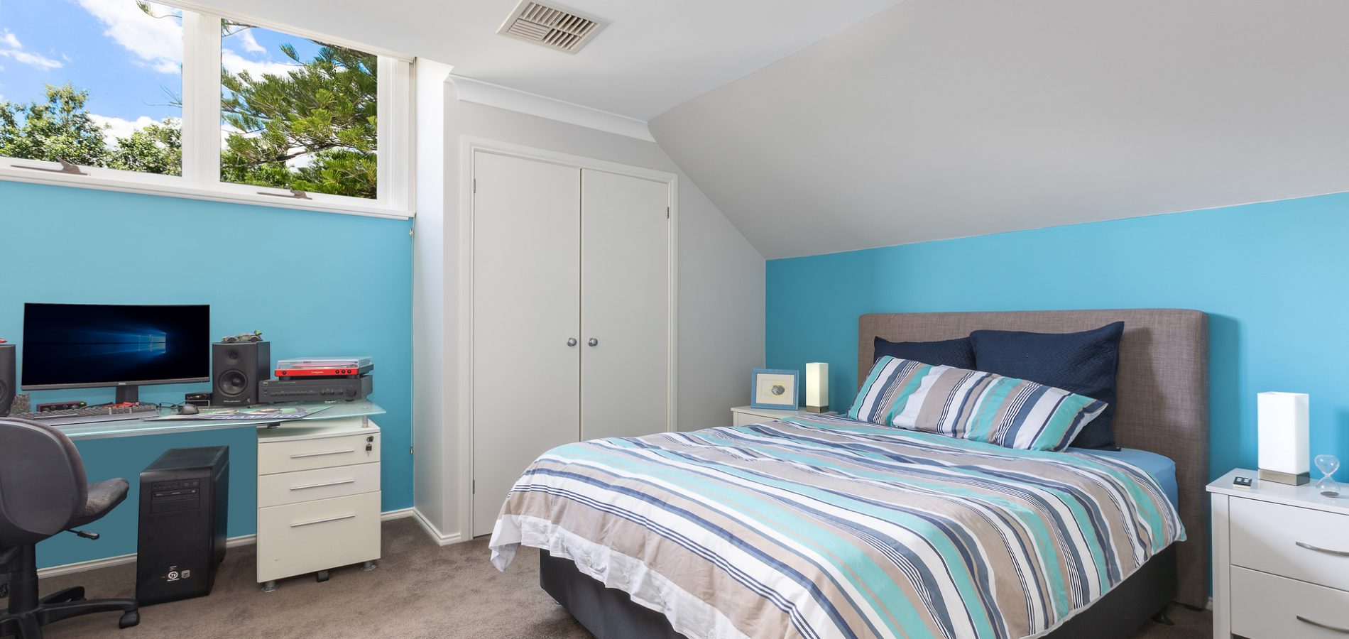 4 Lynwood Place, Castle Hill NSW 2154 - photo 11