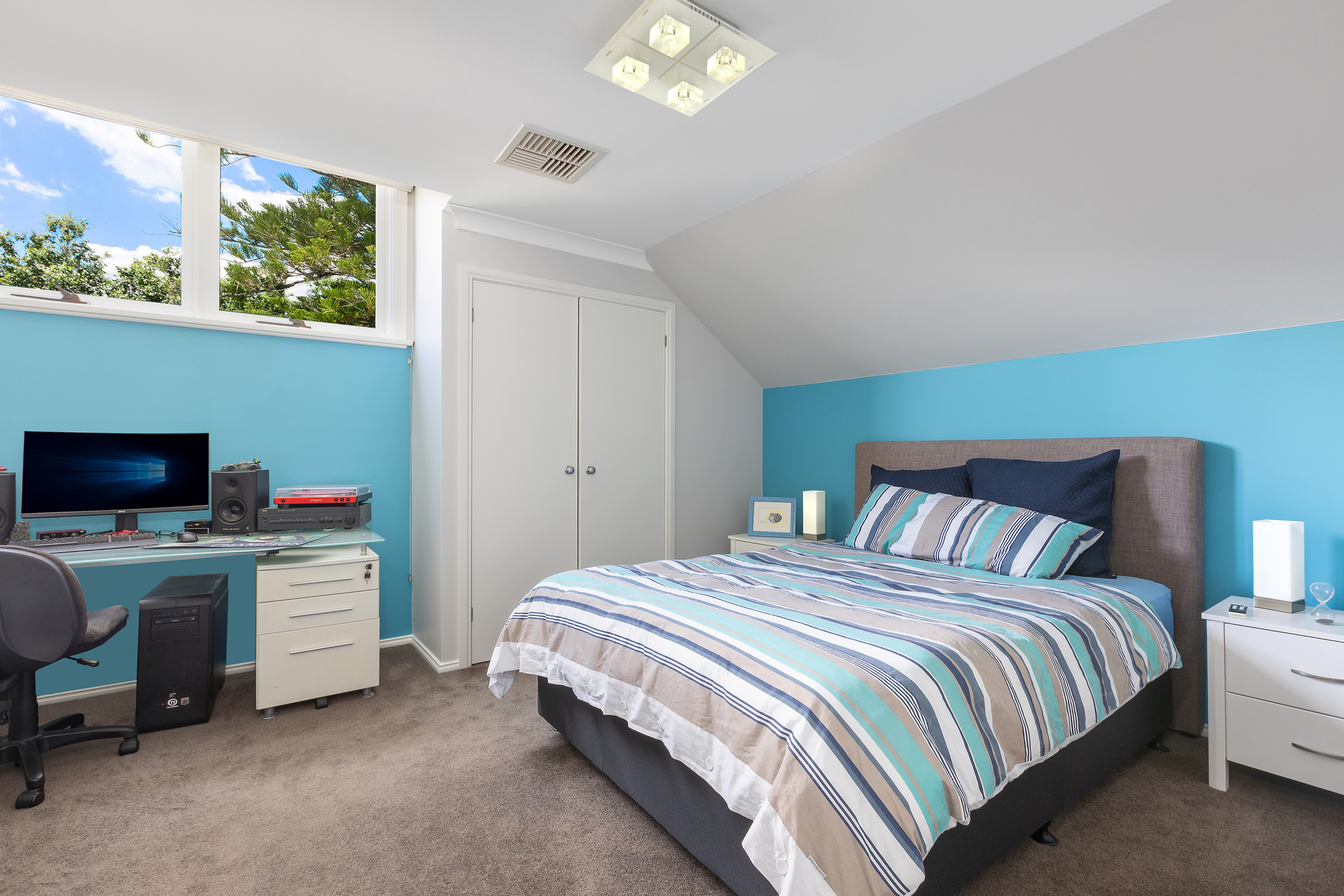 4 Lynwood Place, Castle Hill NSW 2154 - photo 11