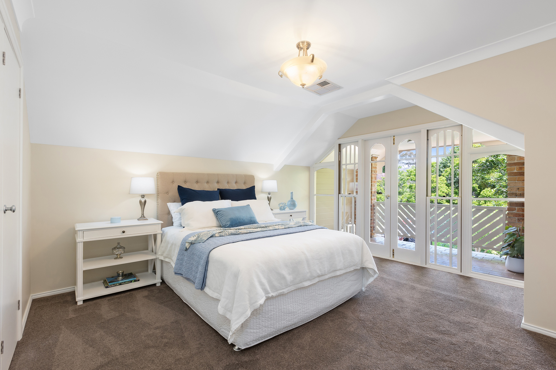 4 Lynwood Place, Castle Hill NSW 2154 - photo 9