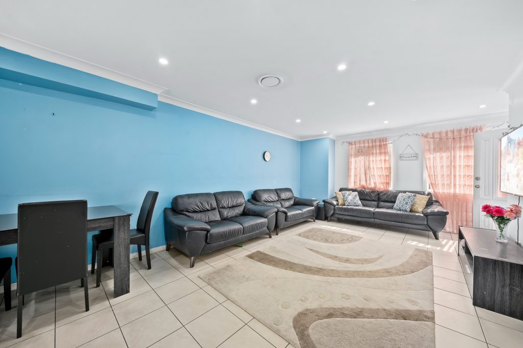 12/23 Fuller Street, Seven Hills NSW 2147 - photo 2
