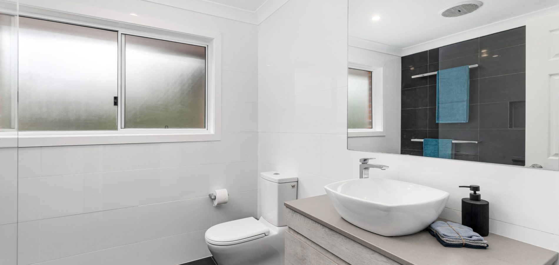 69A Thomas Wilkinson Avenue, Dural NSW 2158 - photo 11
