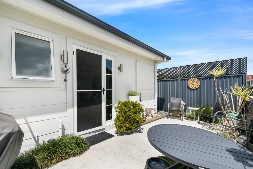 6 Risca Place, Quakers Hill NSW 2763 - photo 2