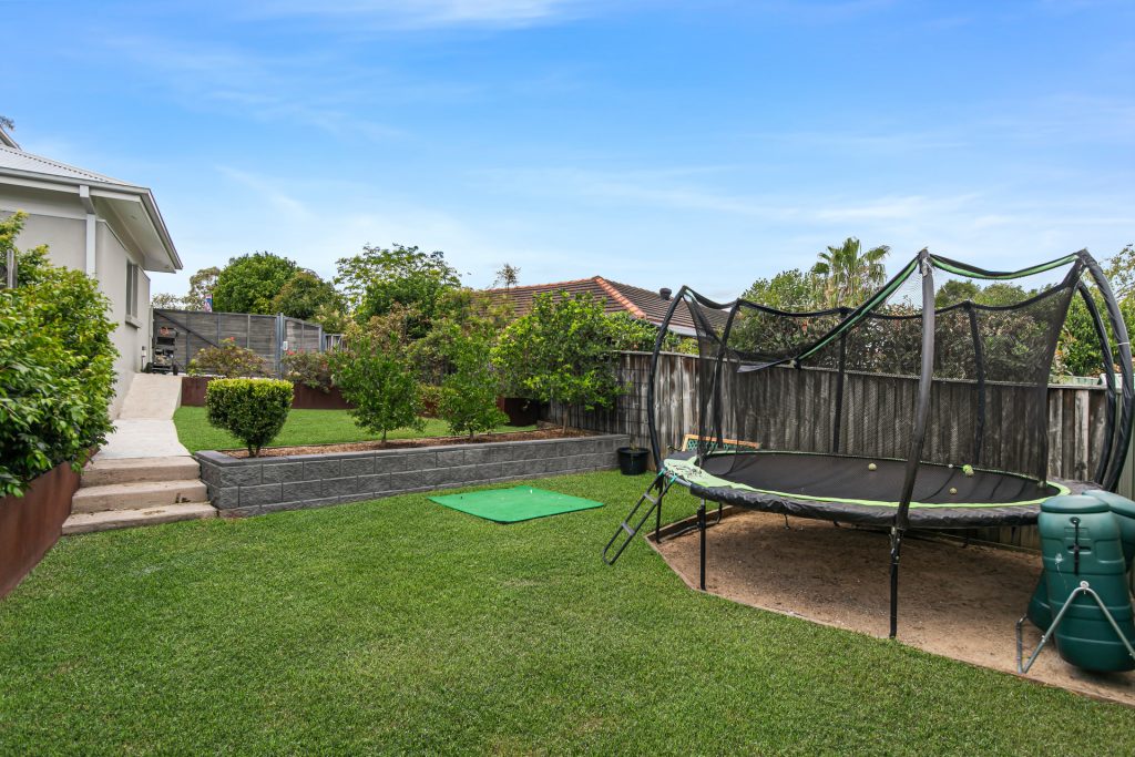 6 Risca Place, Quakers Hill NSW 2763 - photo 14