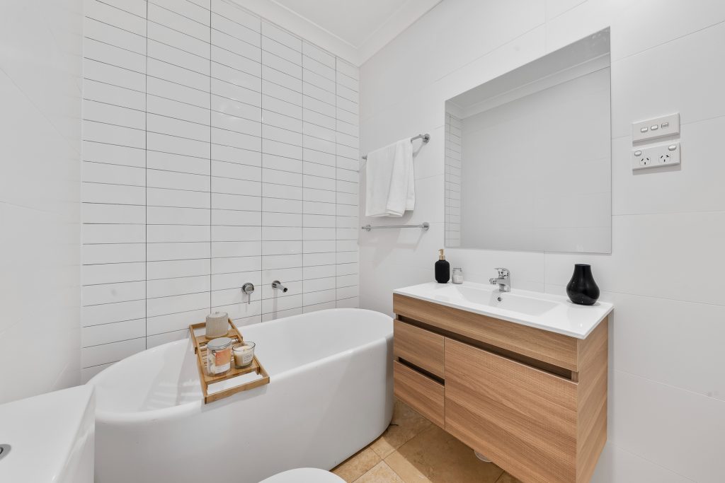 5 Anka Avenue, Old Toongabbie NSW 2146 - photo 2