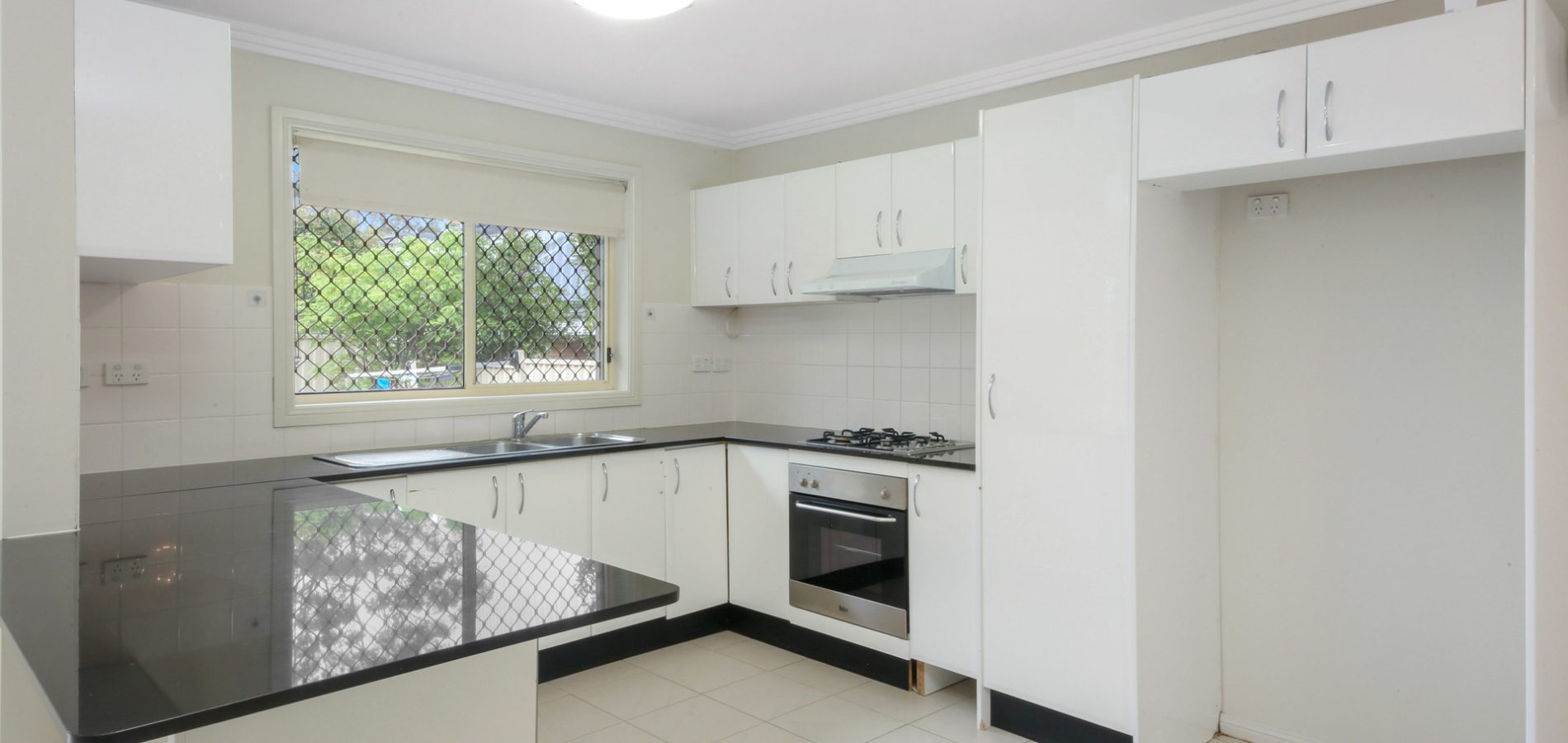 9 Wirralee Street, South Wentworthville NSW 2145 - photo 3