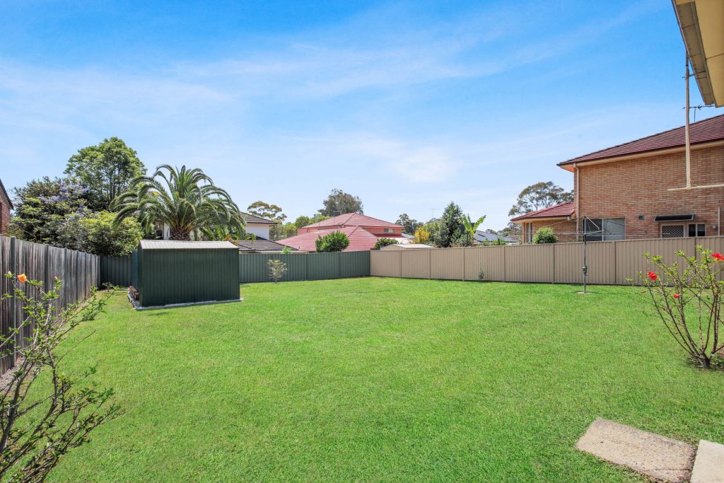 7 Fisher Crescent, Pendle Hill NSW 2145 - photo 12