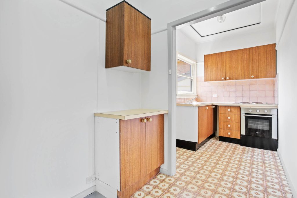 7 Fisher Crescent, Pendle Hill NSW 2145 - photo 4