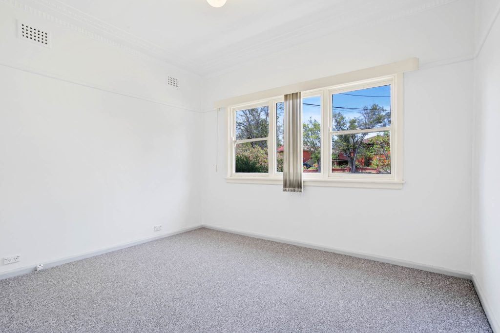7 Fisher Crescent, Pendle Hill NSW 2145 - photo 8