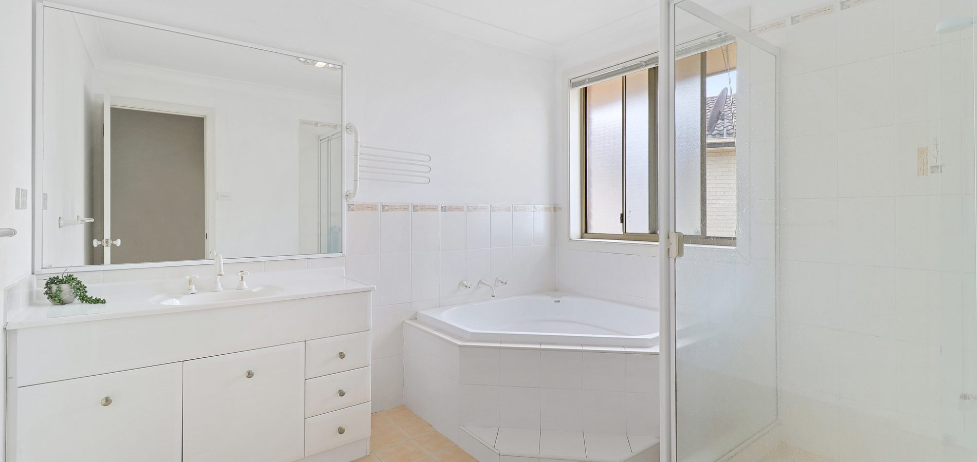 11 Glamis Place, Castle Hill NSW 2154 - photo 12