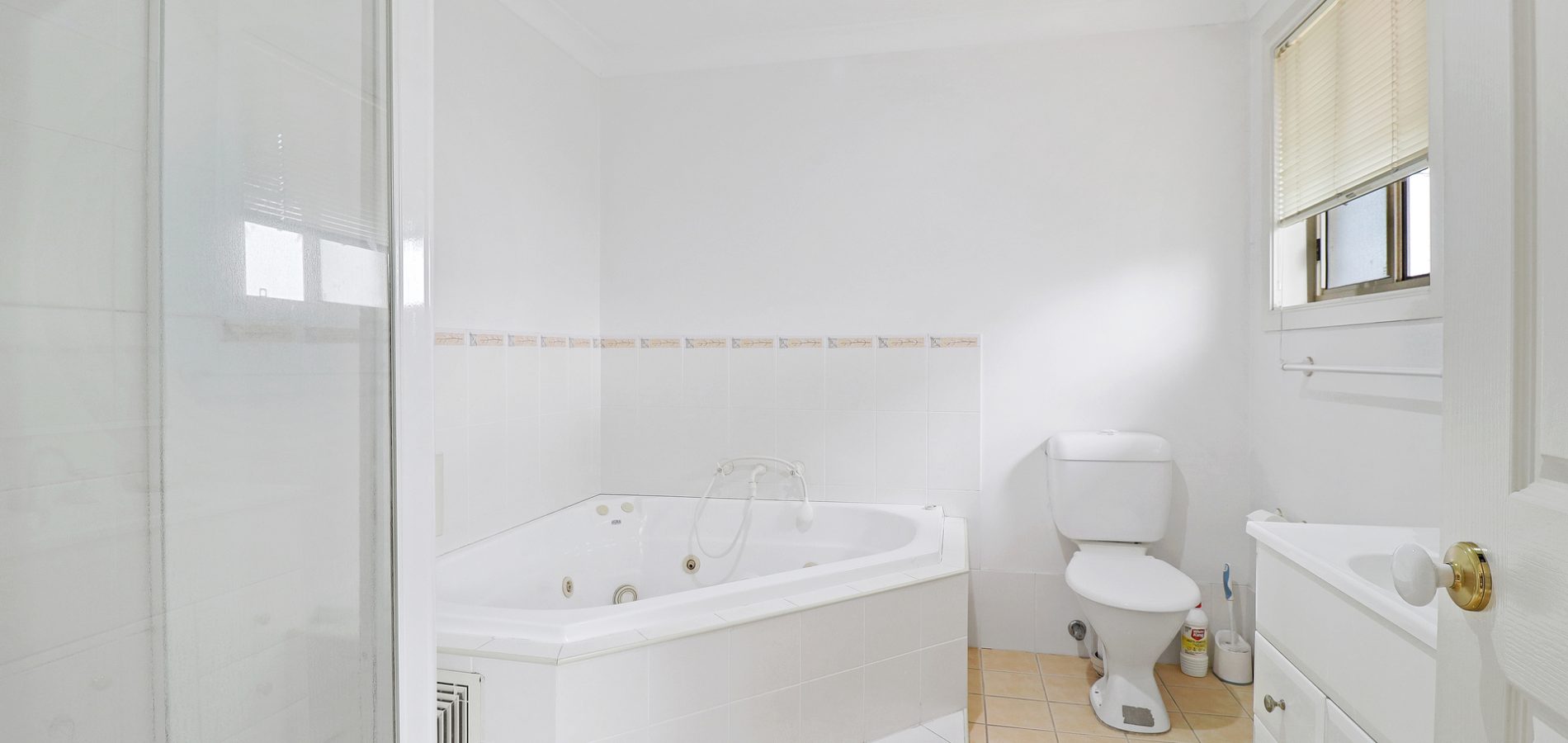 11 Glamis Place, Castle Hill NSW 2154 - photo 13