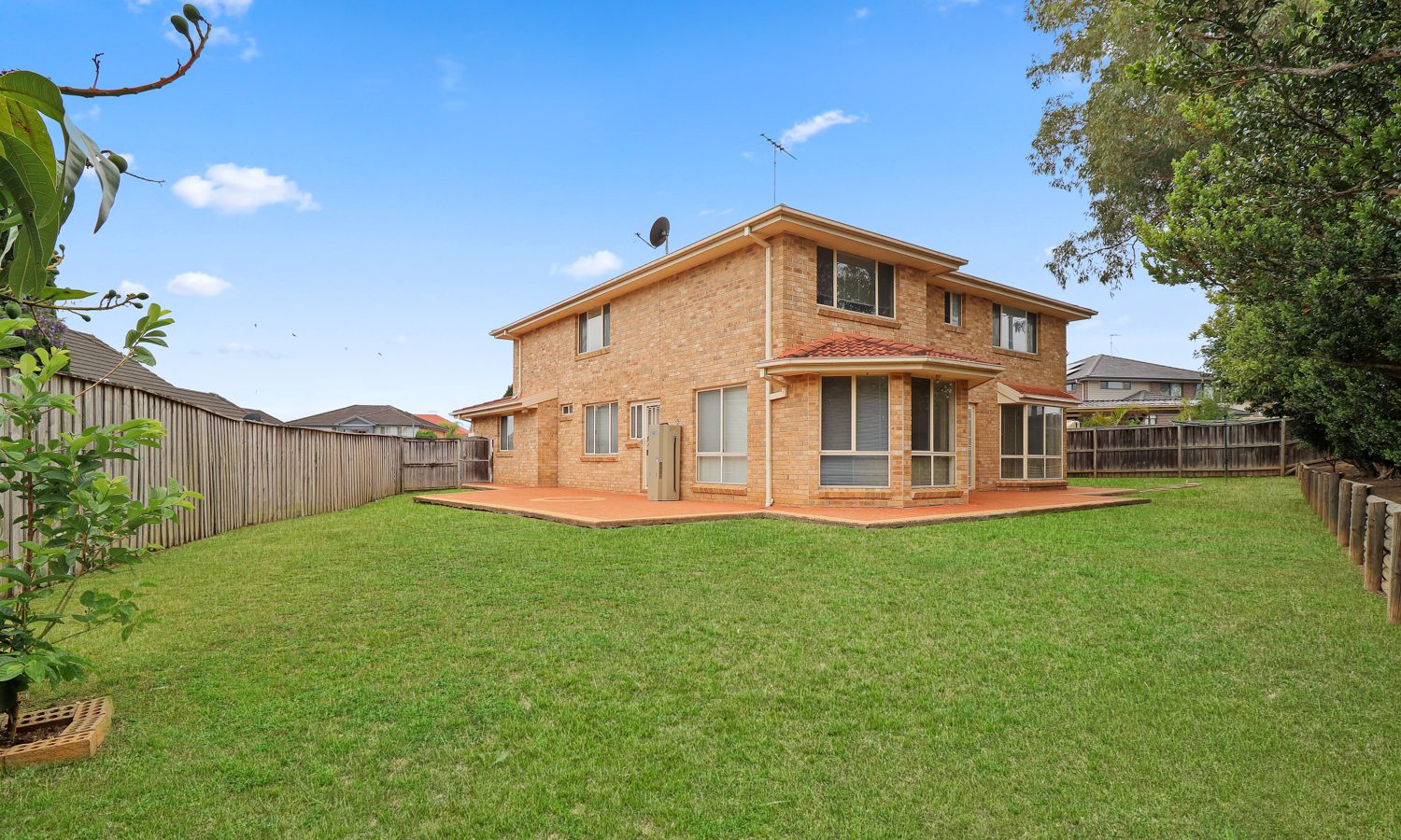 11 Glamis Place, Castle Hill NSW 2154 - photo 8