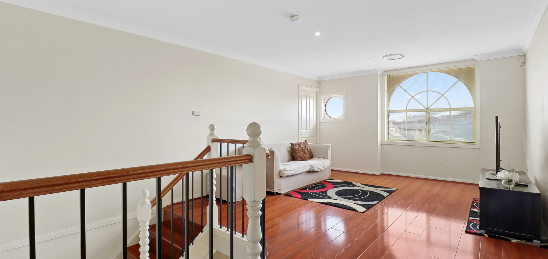 11 Glamis Place, Castle Hill NSW 2154 - photo 9
