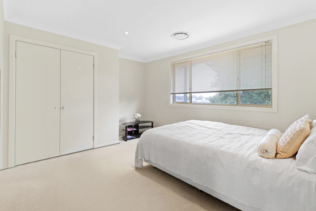 11 Glamis Place, Castle Hill NSW 2154 - photo 10