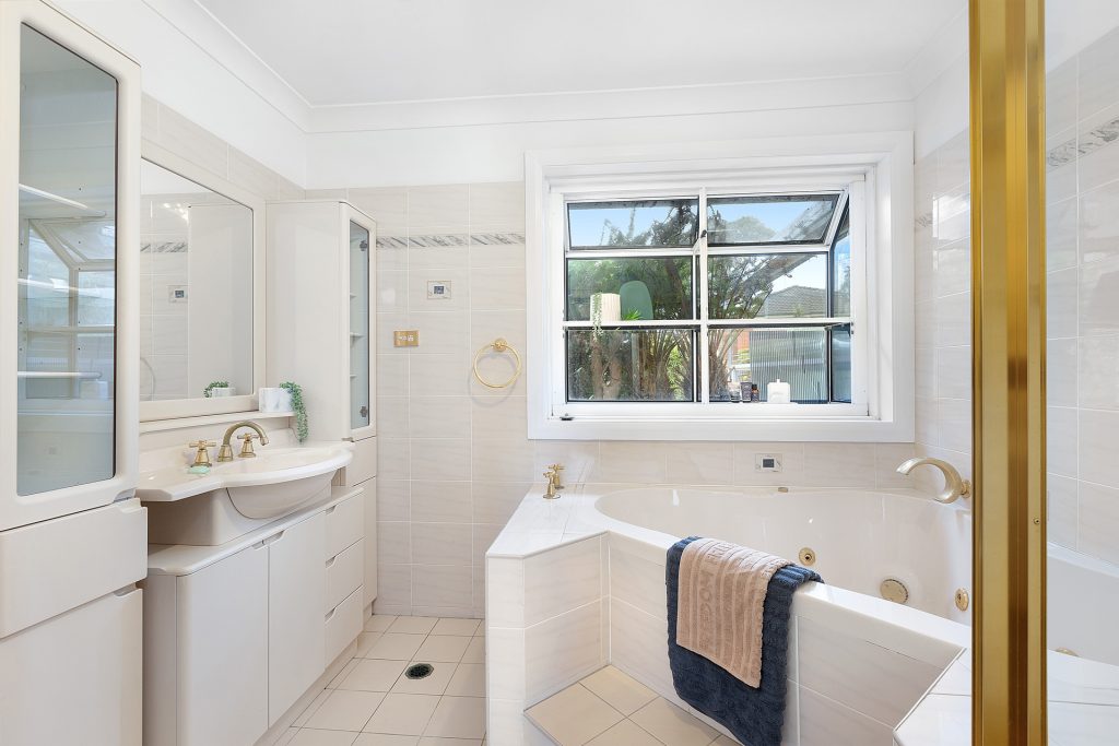 56 Malvern Avenue, Baulkham Hills NSW 2153 - photo 7