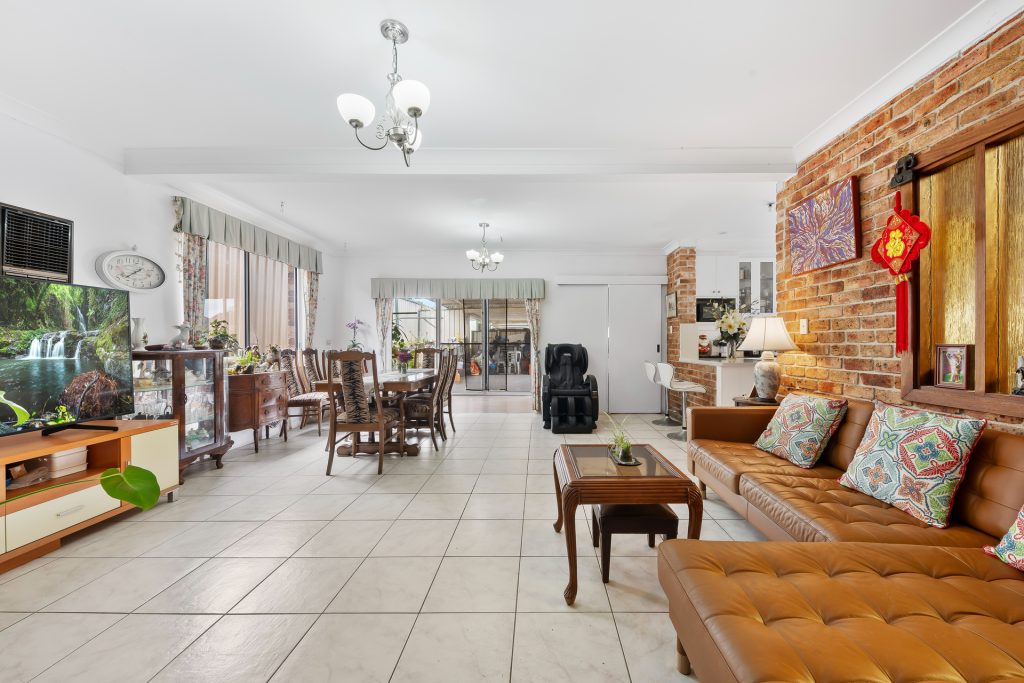 162 & 162A Lucas Road, Seven Hills NSW 2147 - photo 3