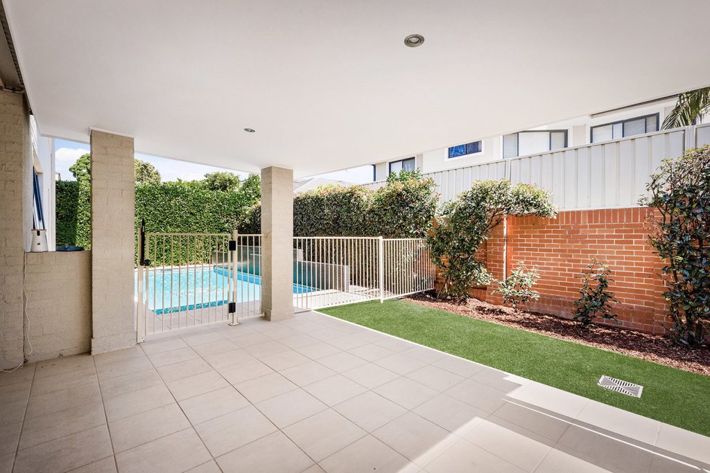 18 Woodside Avenue, Kellyville NSW 2155 - photo 16