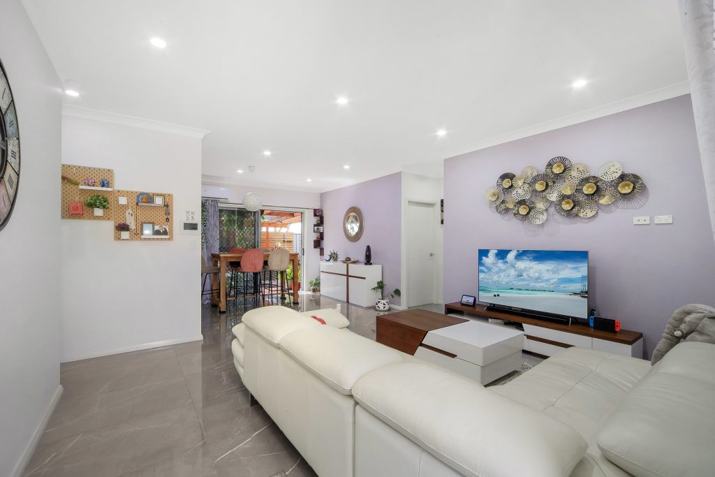 95B Girraween Road, Girraween NSW 2145 - photo 4