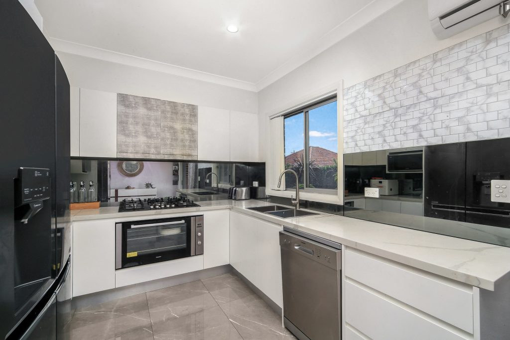 95B Girraween Road, Girraween NSW 2145 - photo 5