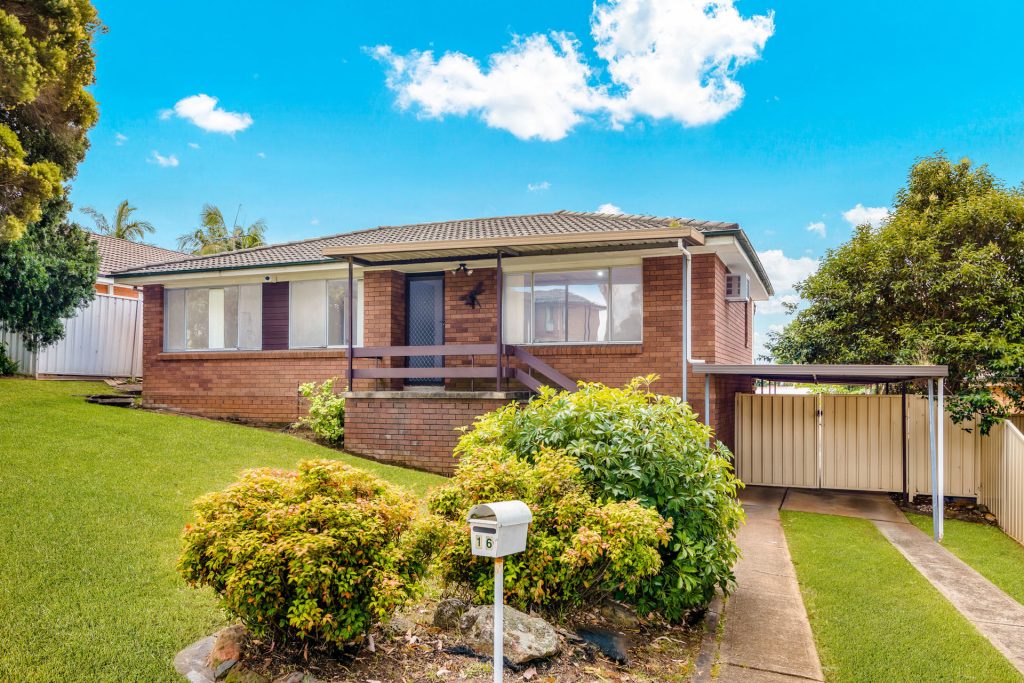 16 Desley Crescent, Prospect NSW 2148 - McGrath West Group