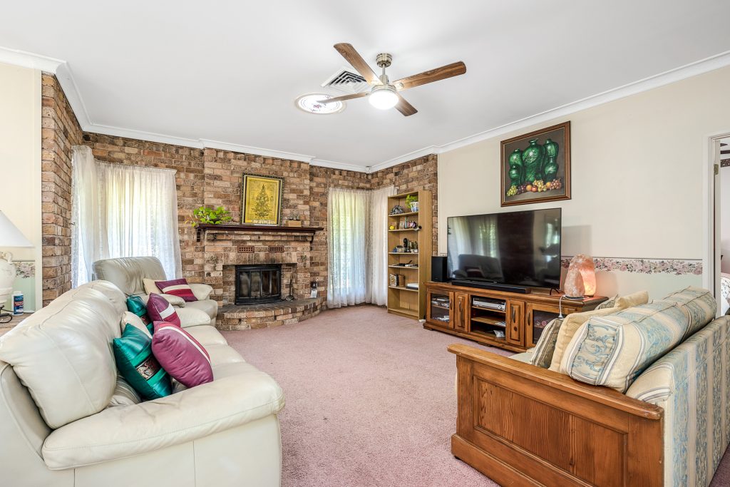 39 Barkly Drive, Windsor Downs NSW 2756 - photo 5