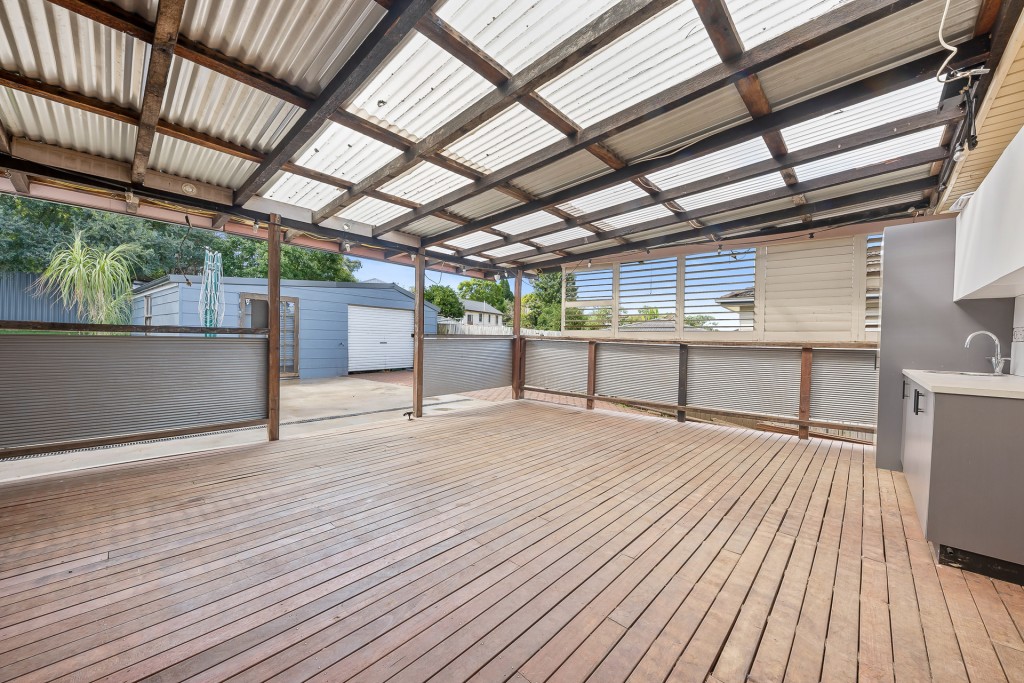 23 Burke Road, Lalor Park NSW 2147 - photo 2