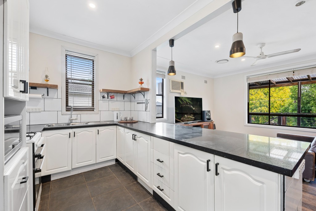 23 Burke Road, Lalor Park NSW 2147 - photo 3